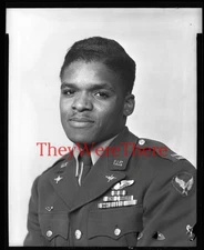 *WWII photo neg- 332nd FG- TUSKEGEE AIRMEN- P 51 Pilot- CAPT. LUTHER SMITH*