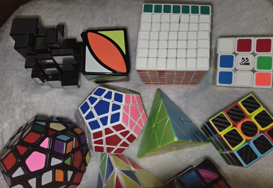 Assortment of 14 different types of rubix cubes that have rarely been used,Tb12u - Image 3 of 4