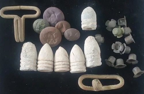 EXCAVATED CIVIL WAR RELICS GROUPING