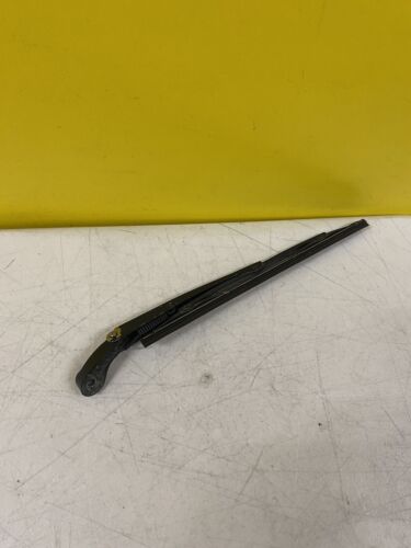 1988-1991 HONDA CIVIC REAR WIPER ARM AND BLADE + NUT COVER Ref A - Picture 1 of 24