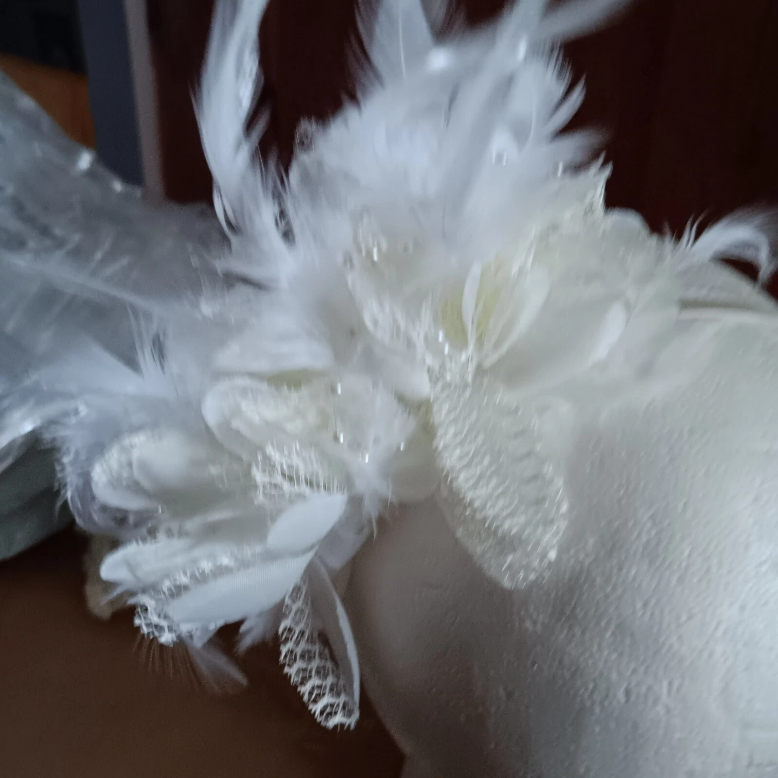 OFF WHITE Nuovo 2x Copricapo crema pallido bianco sporco 1x stile a fascia 1x Fasinator