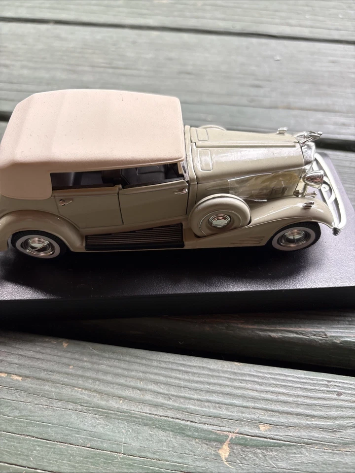 1933 年凯迪拉克 Fleetwood 模型车 — 第 4/4 张图片