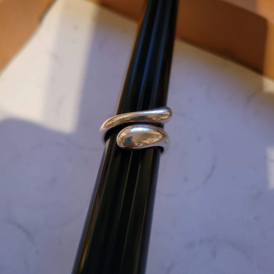 复古 Tiffany & Co Elsa Peretti 纯银泪珠戒指 ~ 尺寸 6.5-7 — 第 3/4 张图片