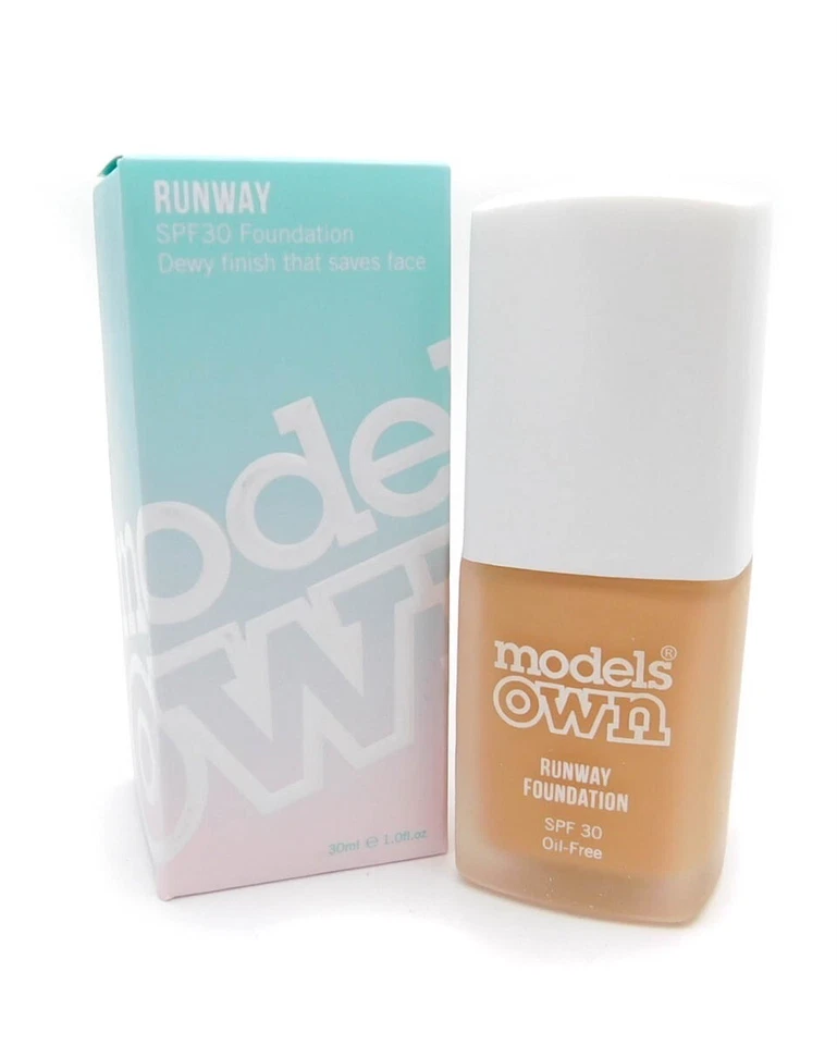 Model’s Own Runway Foundation SPF30 Oil Free Weightless 09 Bronze Honey 30ml New - Image 4 of 4