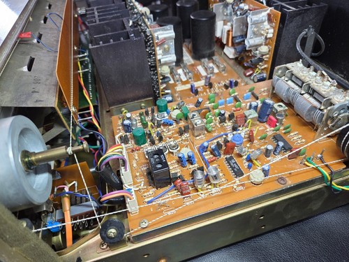 Harman/Kardon HK 670 Twin Powered DC Amplifier Parts Repair VIDEO DEMO! ๐ฅ๐บโ
- Picture 24 of 24