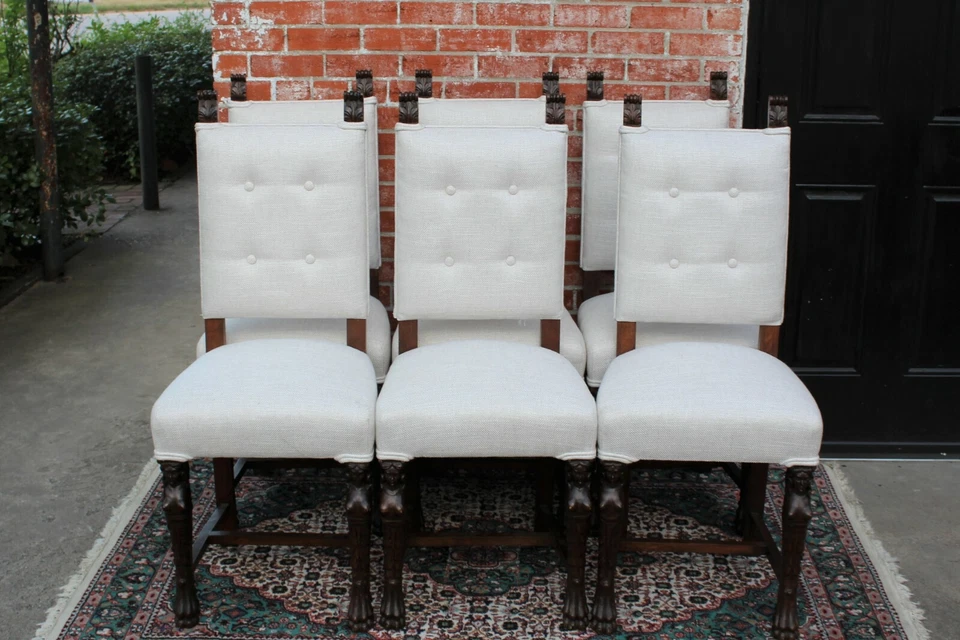 Juego de 6 sillas de comedor renacentistas francesas | Tapicería blanca | Antigua Foto 2 de 4