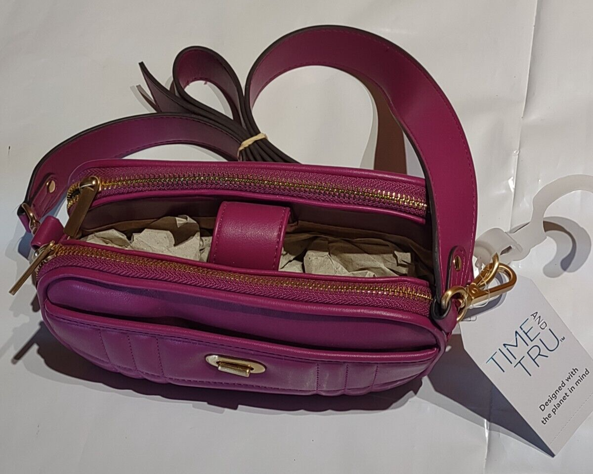 ★TOUT Y EST★ Multi Pocket Plus Crossbody Bag Purple 259775 ☆TOUT Y EST☆ Multi Pocket Plus Crossbody Bag Purple 259775