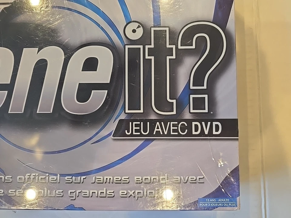 Cena IT? James Bond 007 versão francesa - Imagem 2 de 3