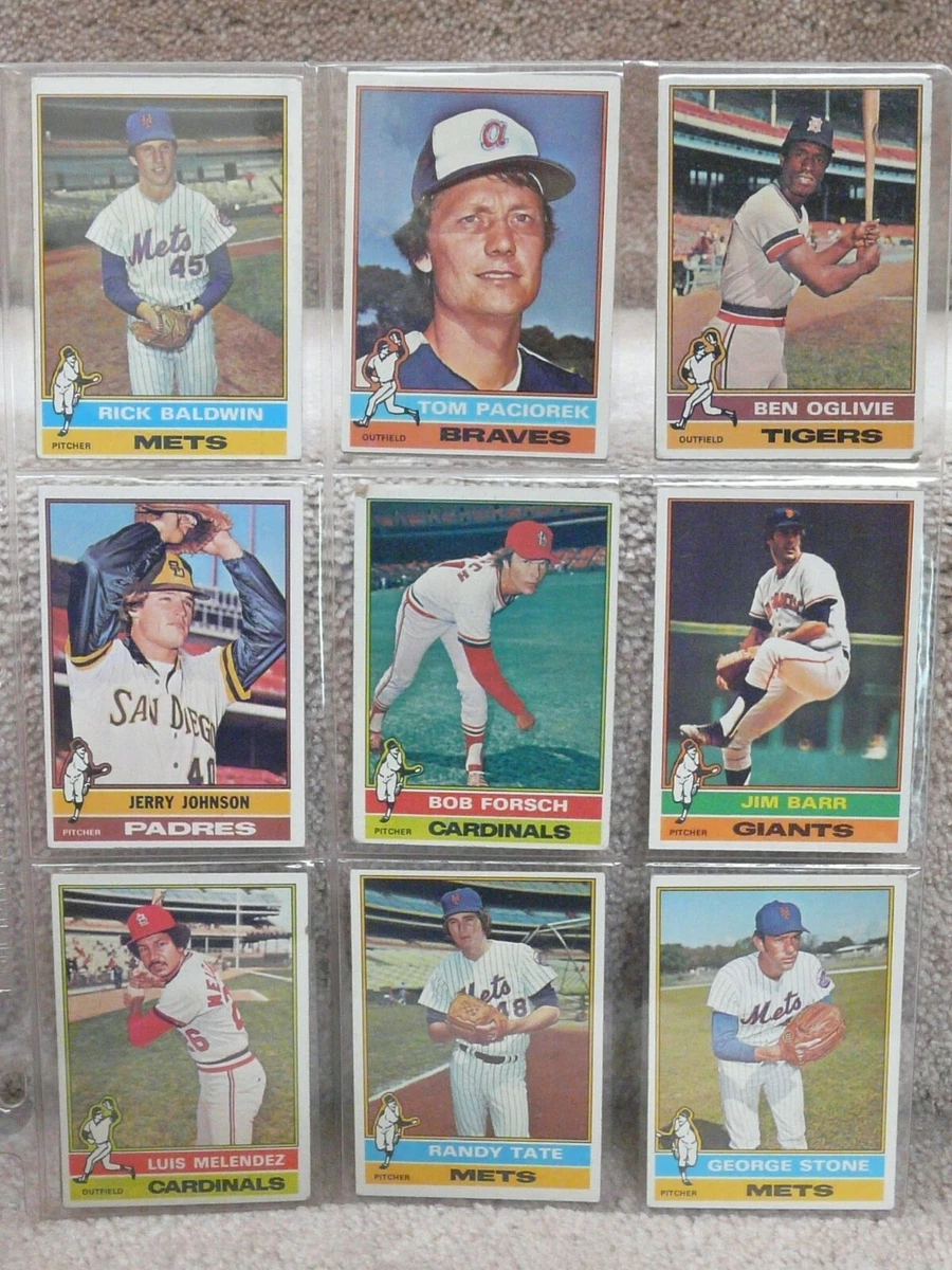 Vintage 1970s Mixed Lot of 18 TOPPS Baseball Cards