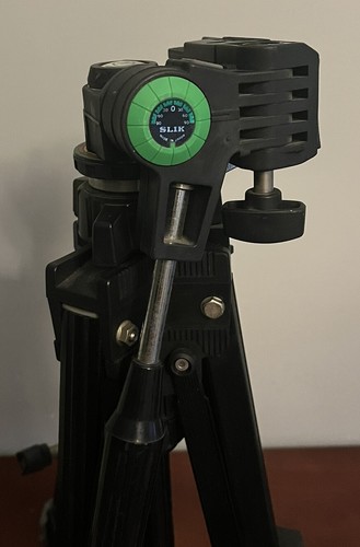 Slik Universal U212 Deluxe Tripod with 3-Way Pan Head 613-212 63” Japan Made - Picture 2 of 6