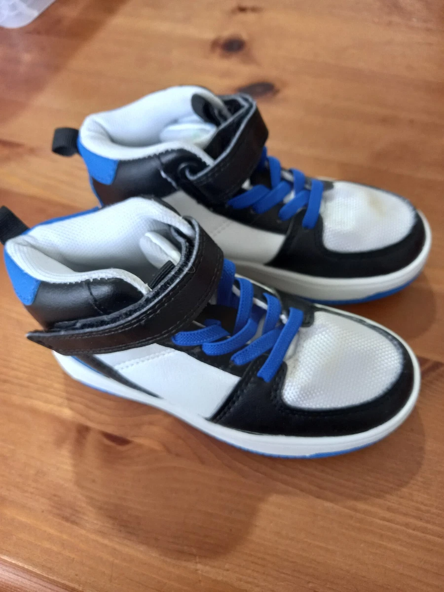 Boys trainers best sale 8.5