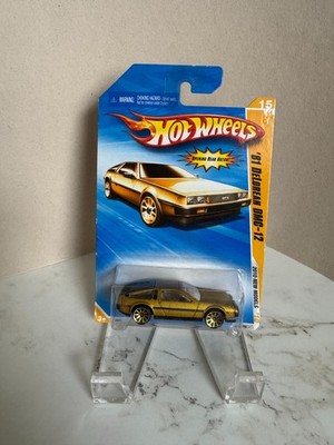 Hot Wheels  15/44 '81 DeLorean DMC-12 - Gold