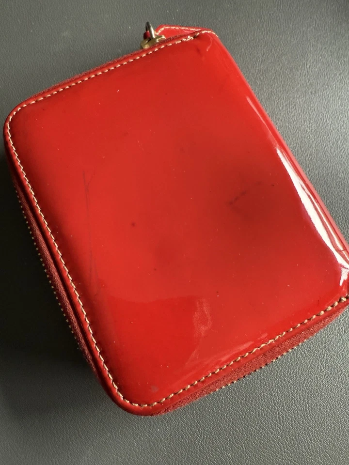 DOLCE & GABBANA Wallet Enamel BiFold Snap Red Shiny Leather 5”x4” Zip Coins RARE - Image 4 of 4