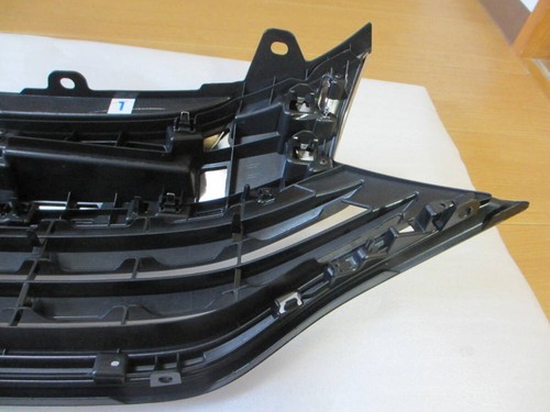 Honda Genuine Fit Shuttle GP GK Front Grill Radiator Grill JDM Used - Picture 7 of 10