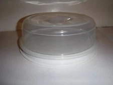 Nordic Ware Microwave 2-Sided Round Bacon and Meat Grill  with Lid