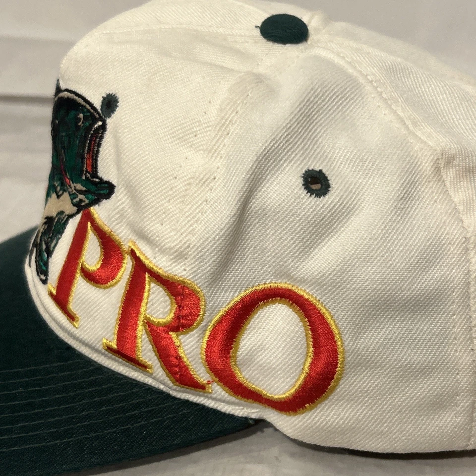 Verdadero Sombrero Vintage Años 90 Bajo Pro Tiendas Snapback Bajo Grande Lona Bordada Foto 4 de 4