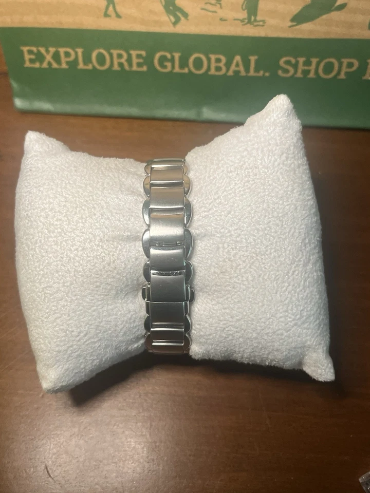 Citizen Silhouette Womens Sapphire Crystal 31mm Stainless Steel Watch FE2070-84A - Image 3 of 4