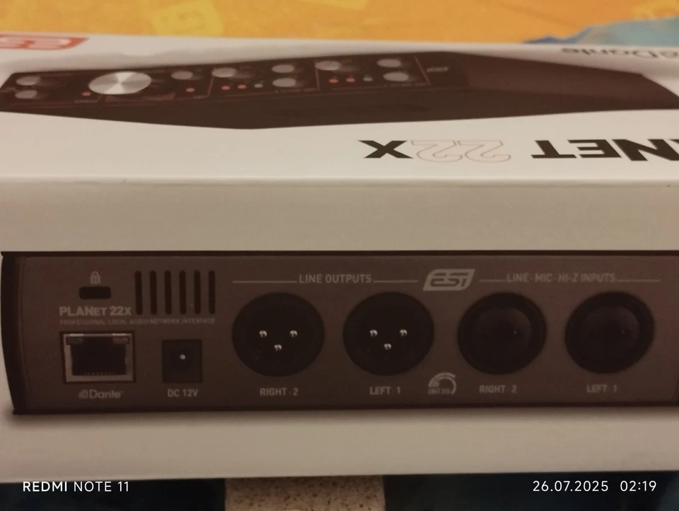 ESi Planet 22X High-End Audiointerface, 24 bit 96kHz, Professional 2 in / 2 out. - Bild 4 von 4