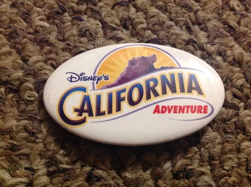 Disney DLR - Disney's California Adventure Button Original Rare Circa 2001 Bear