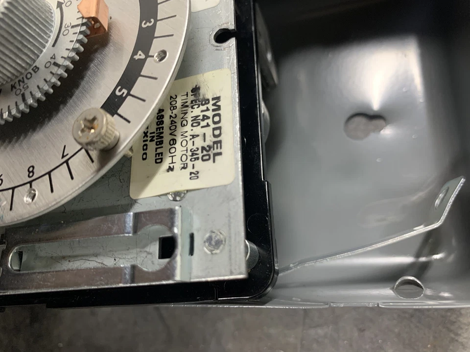 Двигатель синхронизации размораживания Paragon 8141-20 спецификация Нет.  A-345-20 208-240 В 60 Гц б/у - Изображение 3 из 4