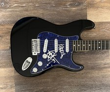 * BAUHAUS * signed electric guitar * DANIEL ASH * KEVIN HASKINS * LOVE & ROCKETS * BAUHAUS * signed electric guitar * DANIEL ASH * KEVIN HASKINS * LOVE & ROCKETS