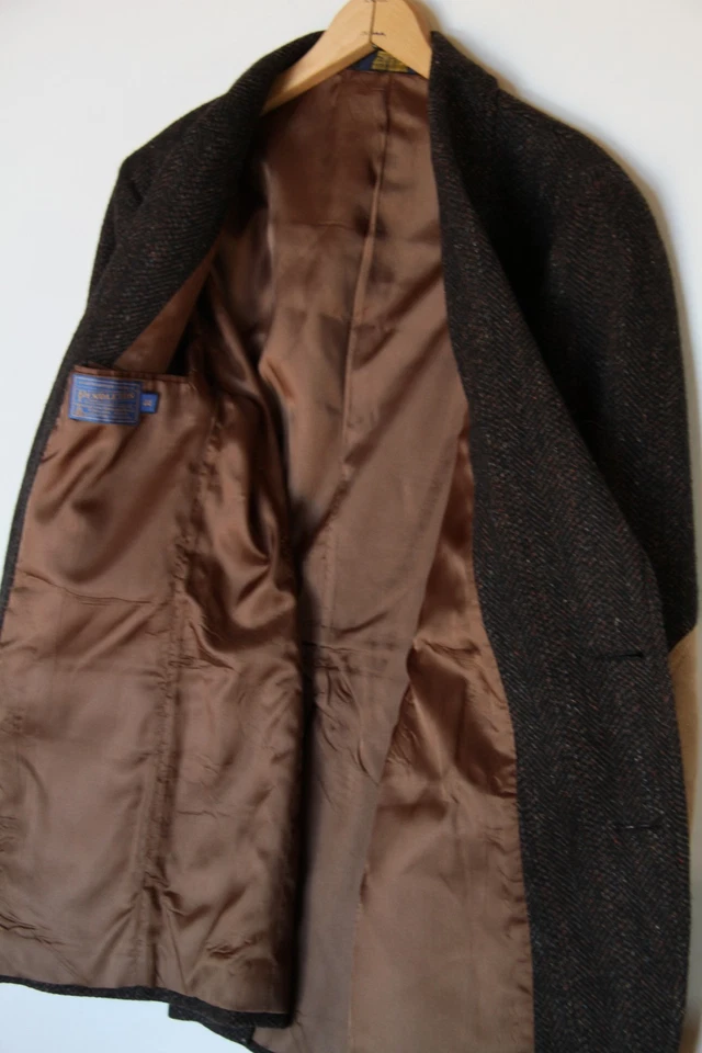 Vtg Pendleton Men's 44 Wool Tweed Gray Herringbone Blazer Tan Elbow Patch USA - Image 2 of 4