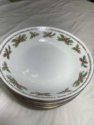 Centurion Collection Porcelain Gold Rimmed W/7 Poinsettia Christmas Soup Bowls