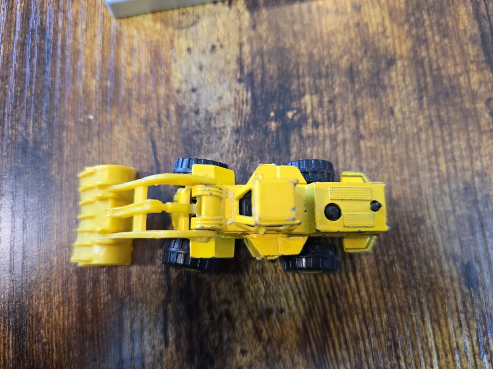 Vintage 1979 Mattel Hot Wheels Yellow Cat 3 Wheel Loader 1172 Diecast Malaysia - Image 2 of 4