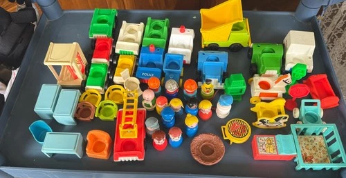 Large Vintage Lot of Fisher Price Little People