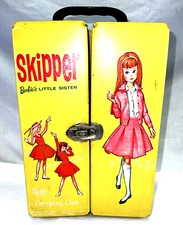 VTG 1964 Barbie Skipper Yellow Doll Carrying Case Wardrobe Trunk w/ Inserts