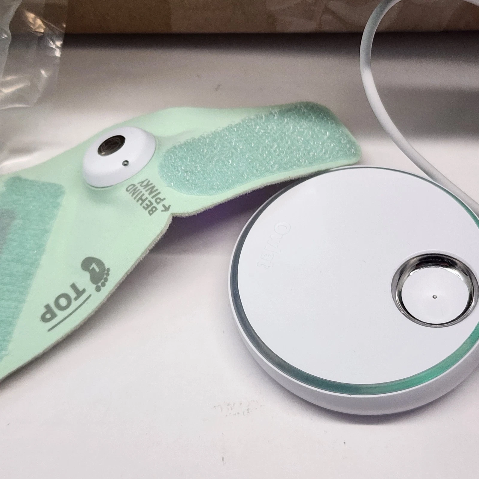 Dream Sock Owlet version 3 $300 Smart Baby Monitor & damaged Camera