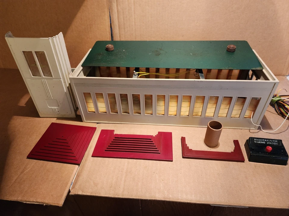 CLEARANCE~AMERICAN FLYER~799 TALKING UNION STATION-TESTED -FOR RESTORATION/PARTS - Image 2 of 4