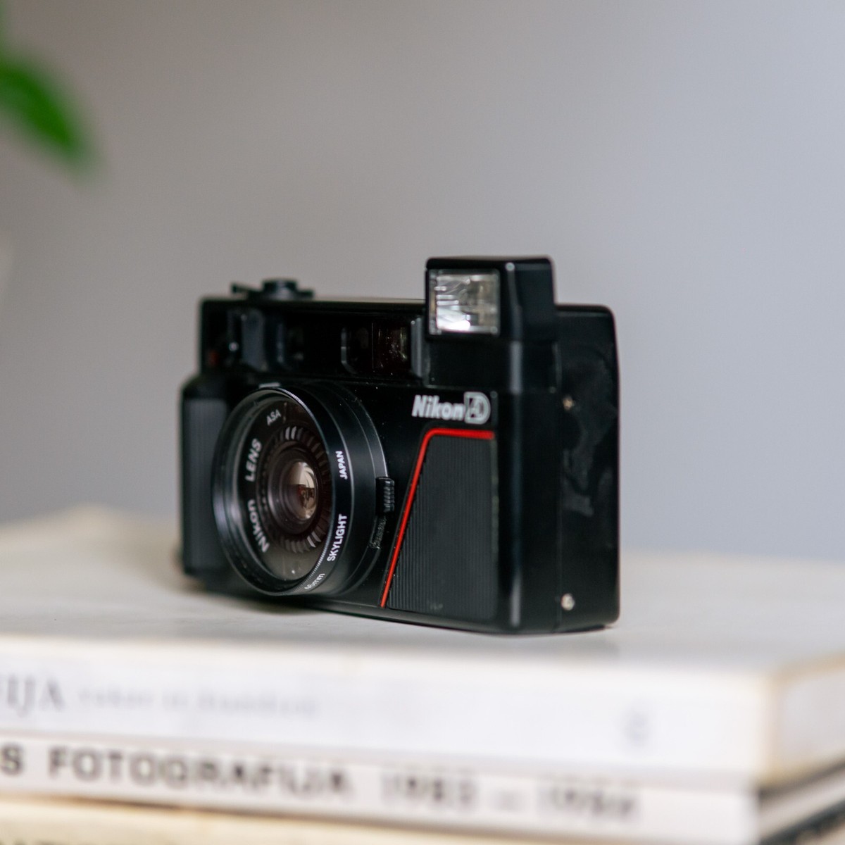 Nikon L35 AD 1000 ISO 35mm Point & Shoot Film Camera