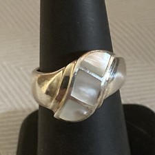 Designer Signed Beautiful Sterling White Mother Of Pearl Inlay Ring Size 6.5
