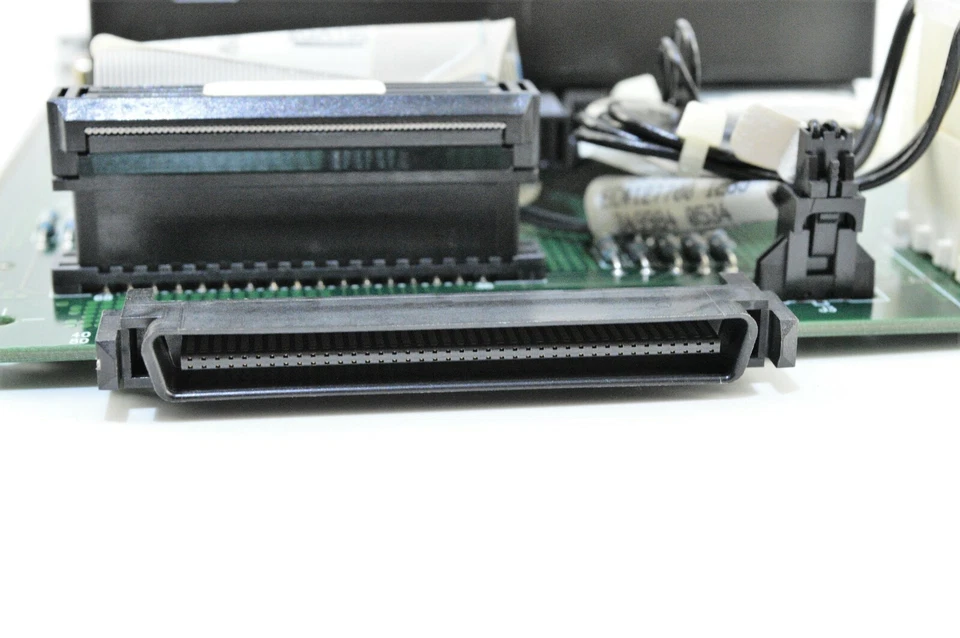 SEAGATE 311890805 ST318438LW ICEBERG HDRIV2 18GB 7.2K SCSI HDD IN ICEBERG TRAY - Image 4 of 4