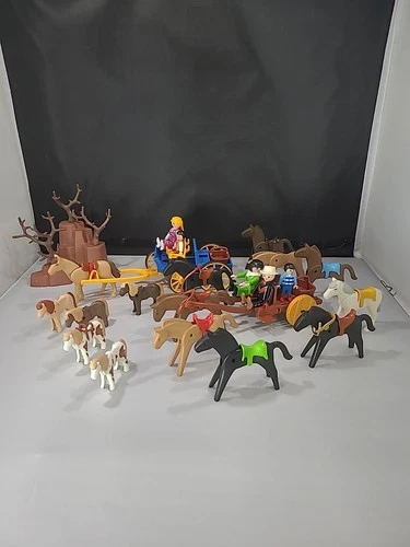 1970-1990s Geobra Playmobil  Wagons W/ 15 Horses X5 Figures Vtg
