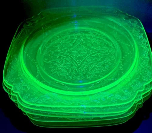 Lot 6 9" FEDERAL GLASS Madrid Green Vaseline Uranium Luncheon Plate