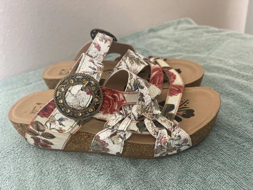 L'Artiste by Spring Leather Sandals Floral Rose Size 39 New - Image 3 of 4