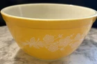 Vintage Pyrex 403 Yellow Spring Blossom Great Condition