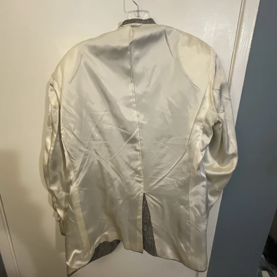 VINTAGE Ralph Lauren Chaps Blazer Men Grey Tweed Sports Coat Jacket Wool - Image 4 of 4