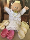 Vintage Cabbage Patch Kids Baby preemie Doll 1985 + Pacifier COLECO 3 pr shoes