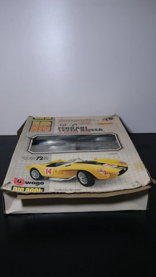 Burago 1/18 Scale Ferrari 250 Testa Rossa Le Mans 1958 Die Cast Model Kit 7007 - Photo 2/4