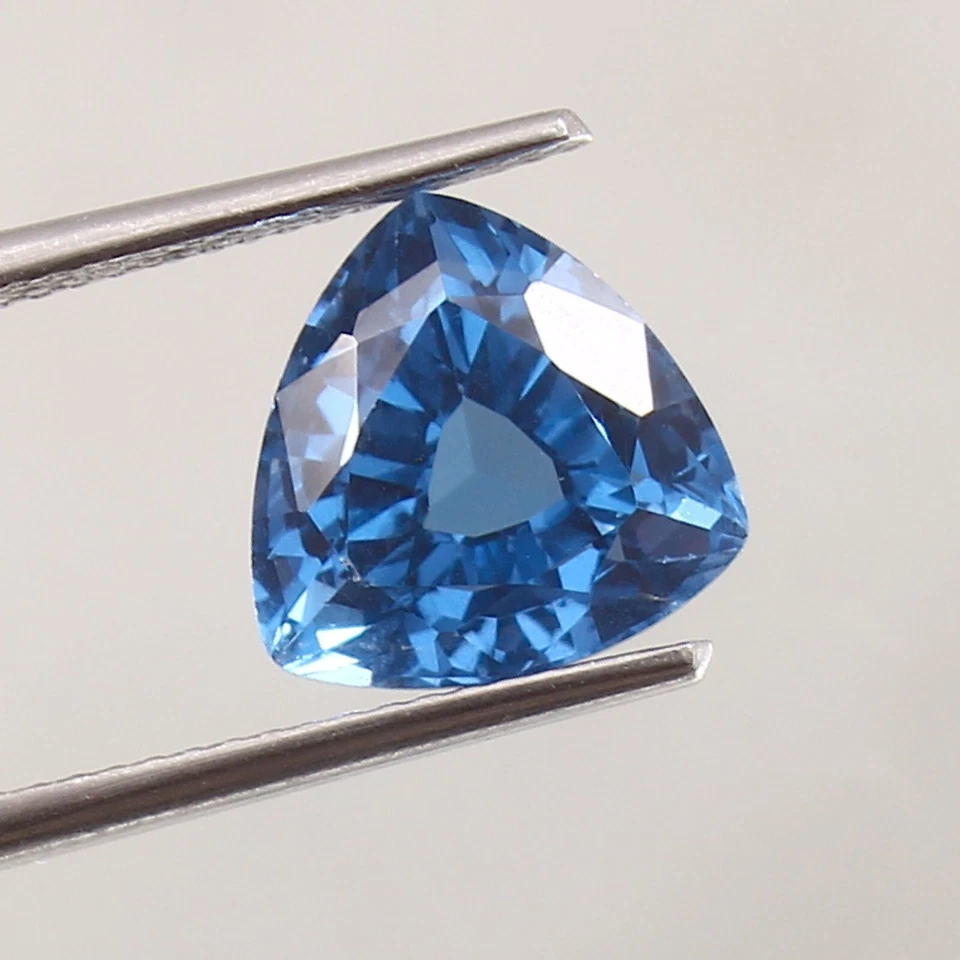 10x10 mm - AAA Natural Mozambique Turmalina Azul Suelto Trillón Piedras Preciosas Corte Foto 3 de 4