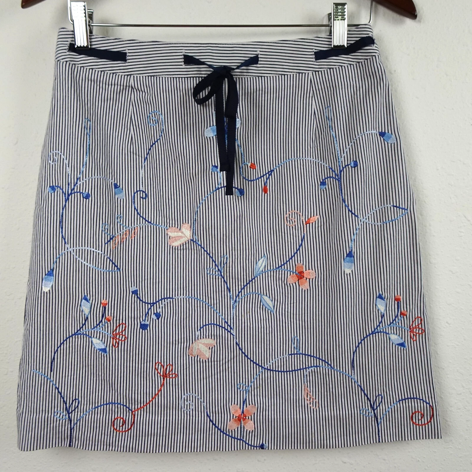 Talbots Short Skirt Petite Size 10 Blue Stripe Vintage Embroidered Stripe