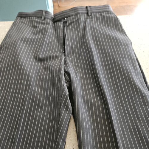 Austin Reed Men's Gray Pin Striped Suit - Picture 3 of 4