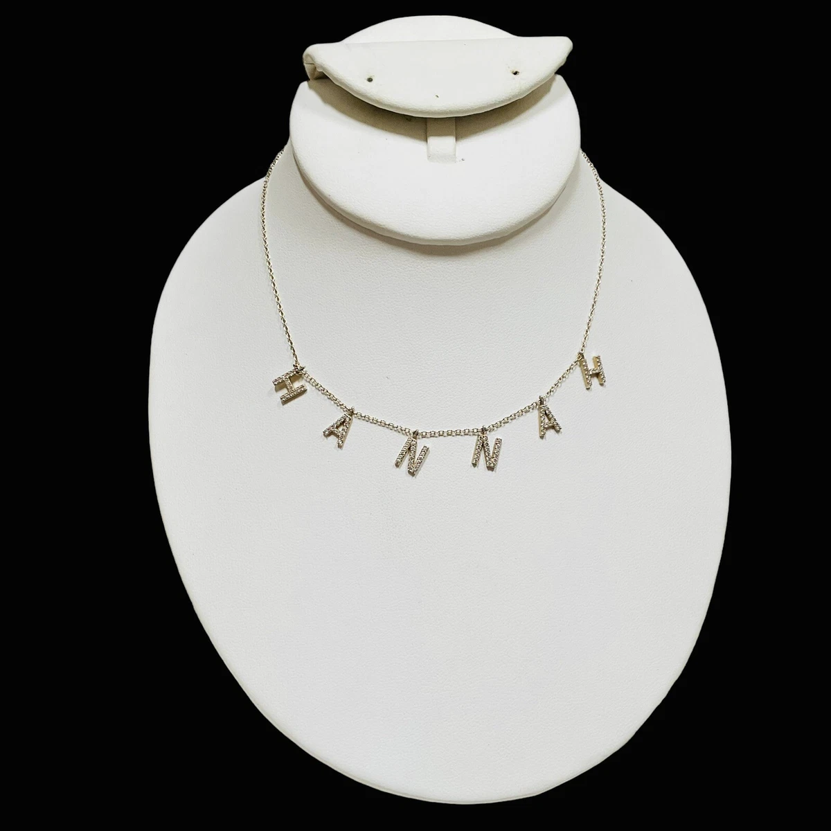 The sis shop kiss name necklace