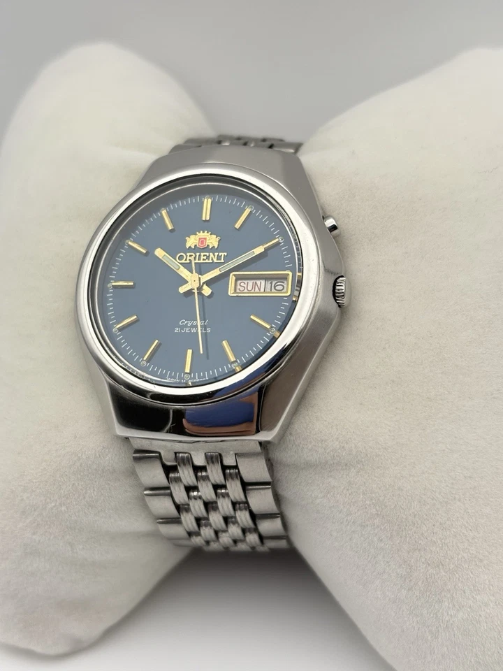 Vintage Orient Crystal 21 Jewels Automatic Watch Blue Dial Day Date - Image 4 of 4