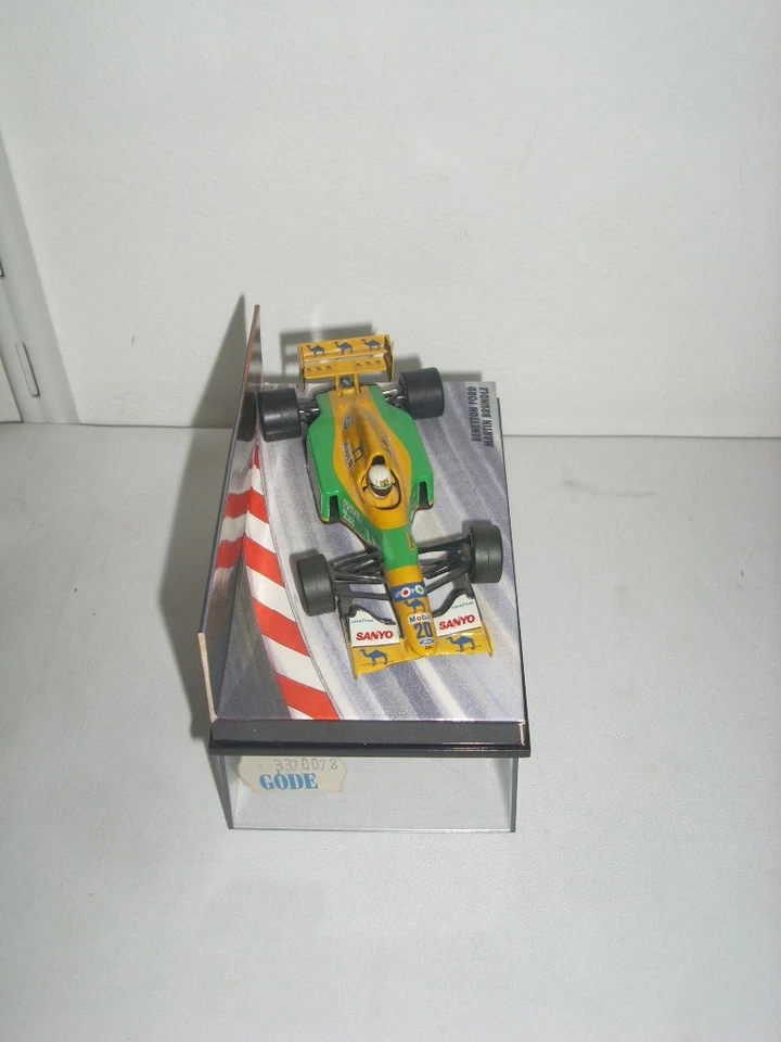 Minichamps / Göde streetbox Edition Benetton Ford Martin Brundle - Bild 2 von 3