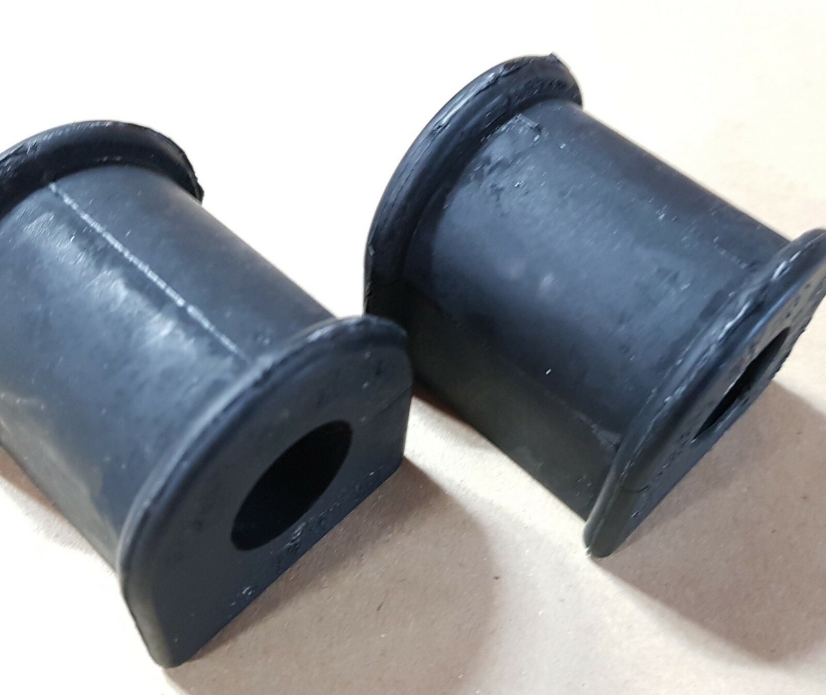 Genuine Rear Stabilizer Bar Bush 2 Piece MUSSO SPORTS, KORANDO