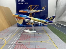 SQ Wings 1/200 Singapore Boeing 747-400 9V-SPL L2002FD Tropical Flap Down